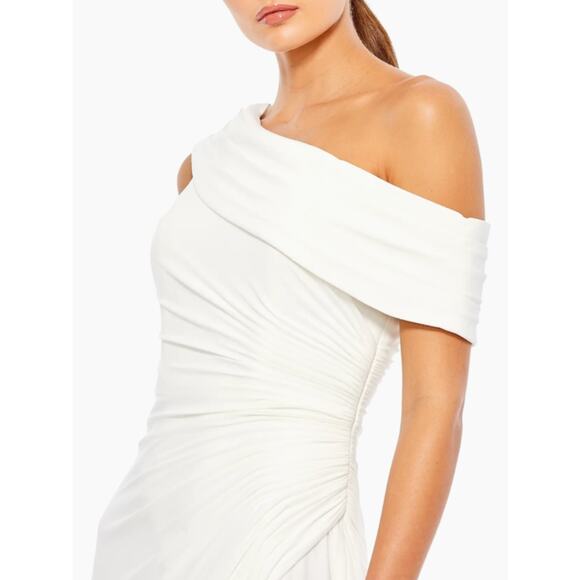 Mac Duggal Foldover Off-Shoulder Asymmetric Ruched White Jersey Maxi Gown sz 14 - Picture 4 of 16